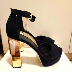 Michael Kors "Petra" Black Suede Gold Metal Heel Platform Sandals Sz.8 Ret.$175